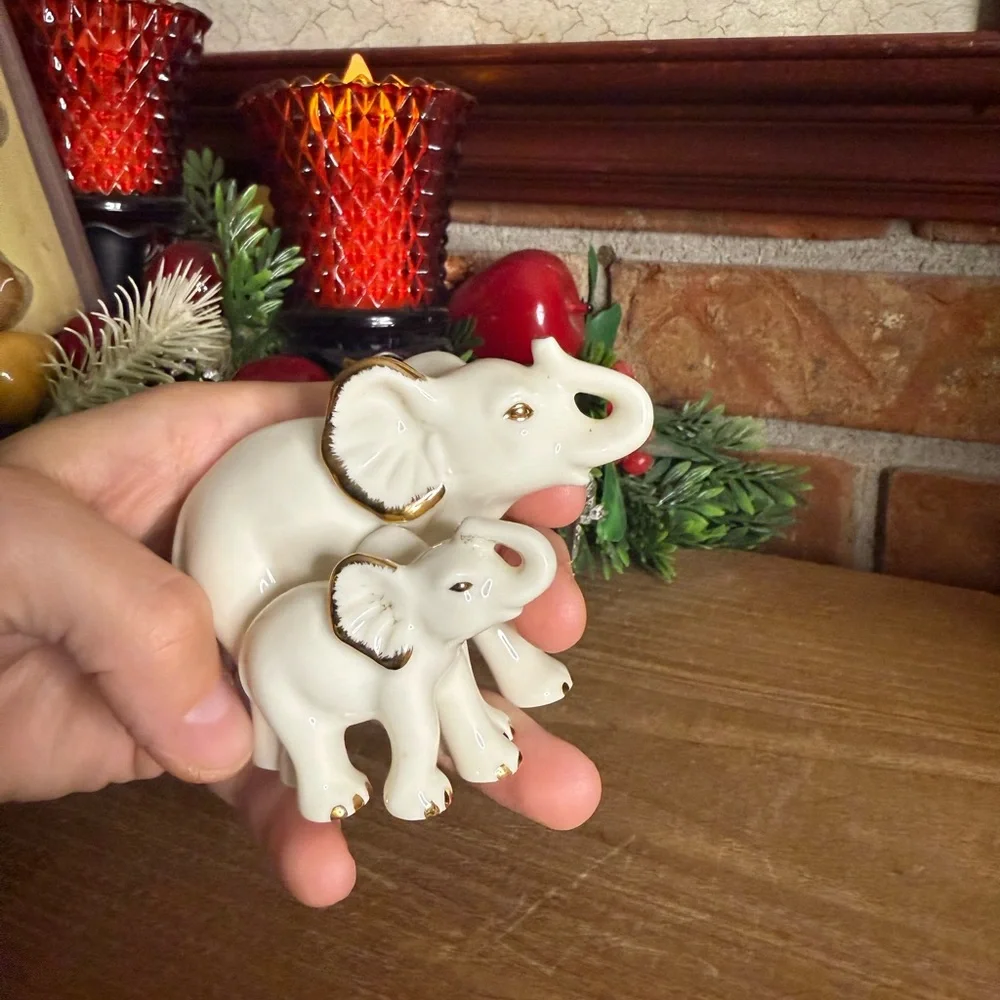 Vintage Fine Porcelain White Elephant Mom & Baby with Gold Trim Ornament